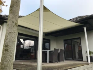 Sonnensegel nach Maß Winkelbungalow