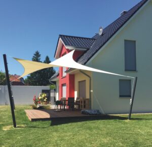 Hypar Sonnensegel und Wetterschutz für Terrasse